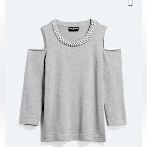 EUC sz small Karl Lagerfeld stitch fix Viktoria pearl cold shoulder sweater grey